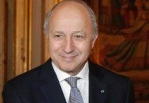 Pendant les guerres africaines, les affaires de Fabius continuent