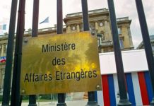 Afrique, la valse des ambassadeurs français