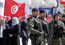 Tunisie, huit policiers blessés dans un attentat