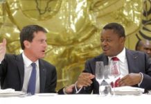 Des togolais veulent poursuivre Valls en justice