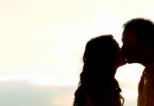 Tunisie : embrasser ou mourir