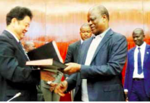 De la Chine au bassin du Congo, la mafia du bois