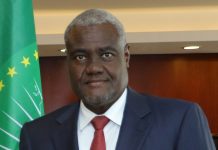 Les bakchichs de Déby pour le patron de l’Union Africaine, Moussa Faki