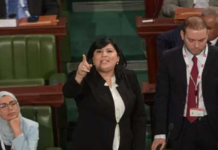 Tunisie, Abir Moussi frappée au parlement par un islamiste
