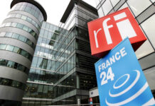 Macron face aux ambassadeurs (2), les journalistes en colère