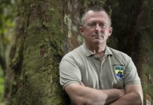 L’incroyable destin de Lee White, ministre gabonais des Forêts