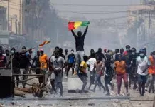 La suspension de la Présidentielle signe la mort du modèle démocratique sénégalais