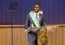 Diomaye Faye, le président sénégalais qui inquiète Emmanuel Macron