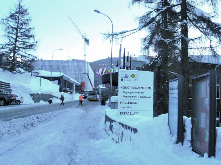 Le Forum de Davos accusé de discriminer les Noirs et les femmes 