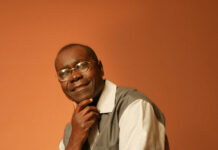 Pierre Claver Akendengué : une Afrique en quête de sens