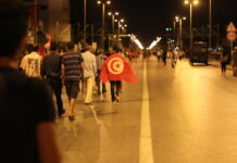 Tunisie : 75 % des jeunes veulent partir