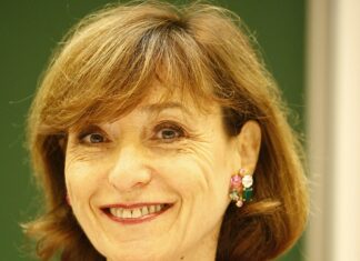 Une lettre ouverte contre les « propos racistes » de Noëlle Lenoir contre les Algériens