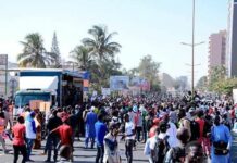 Sénégal, la première manifestation populaire hostile au nouveau pouvoir
