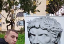 Un poète, Mohamed Tadjadit, symbole d’un verrouillage politique