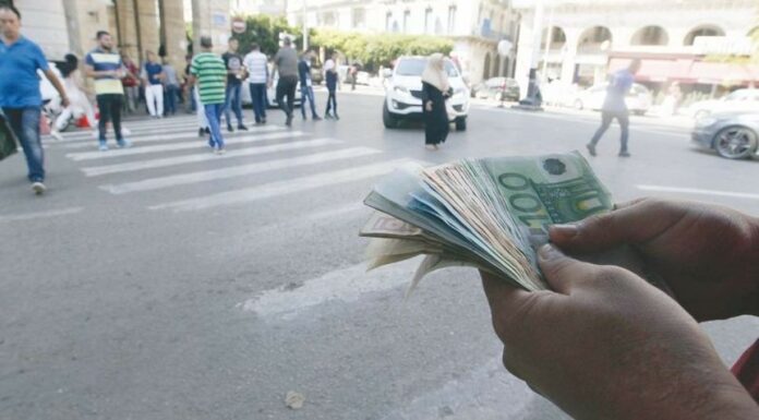 Le marché noir de la devise en Algérie en 2025