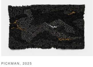 Eva Obodo recoud l’histoire par la matière à la galerie AFIKARIS (jusqu’au 3 janvier 2026)