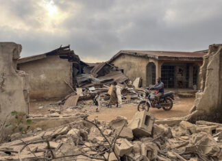 « Joyeux Noël à tous, y compris aux terroristes morts » Trump