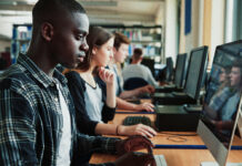 Rester ou partir : le choix impossible des étudiants africains en France