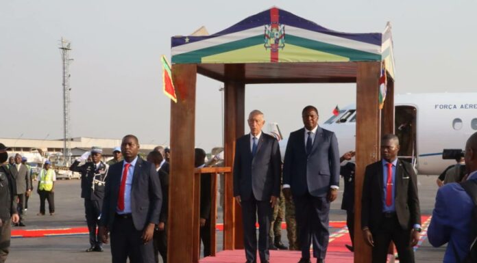 Centrafrique: un Président sous tutelle