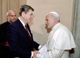 Deux papes, deux présidents, deux Amériques