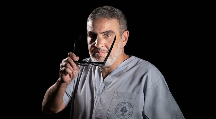 De Gaza au Liban, Ghassan Abu Sittah soigne sous les bombes